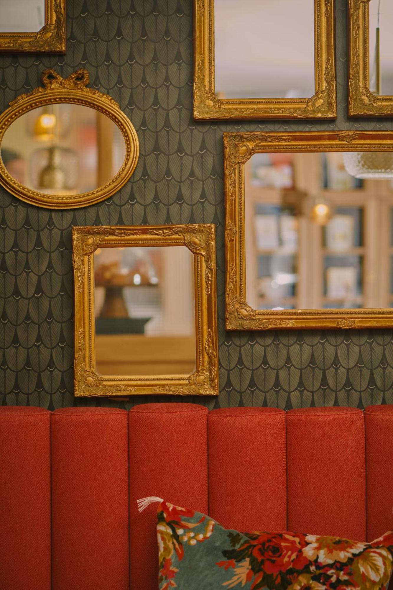 La Dependance Hotel Paris Exterior photo